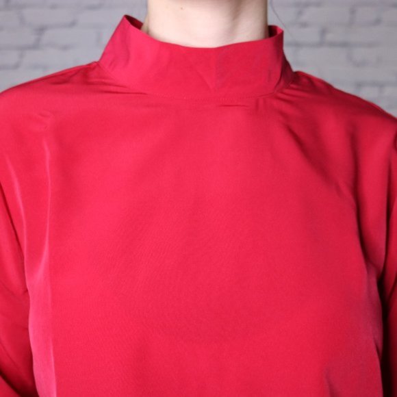NWT IMNYC red-pink mockneck blouse keyhole r3 - Picture 5 of 9